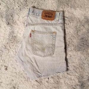 SOLD Levi's Lightwash Denim Cutoff Shorts